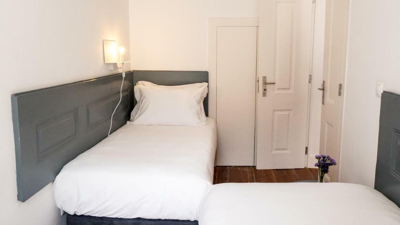 Boutique Chiado Duplex Apartment Lisbon Bagian luar foto