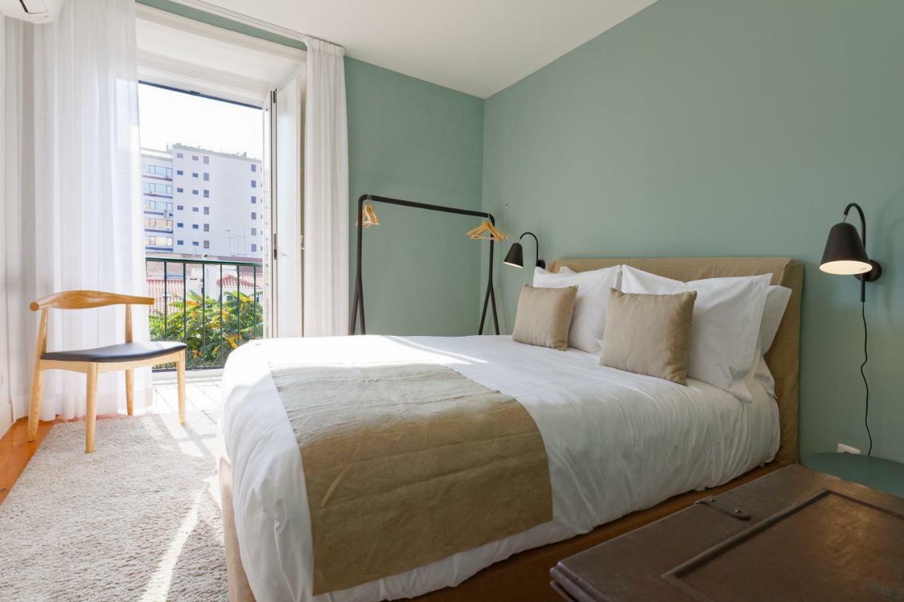 Boutique Chiado Duplex Apartment Lisbon Bagian luar foto