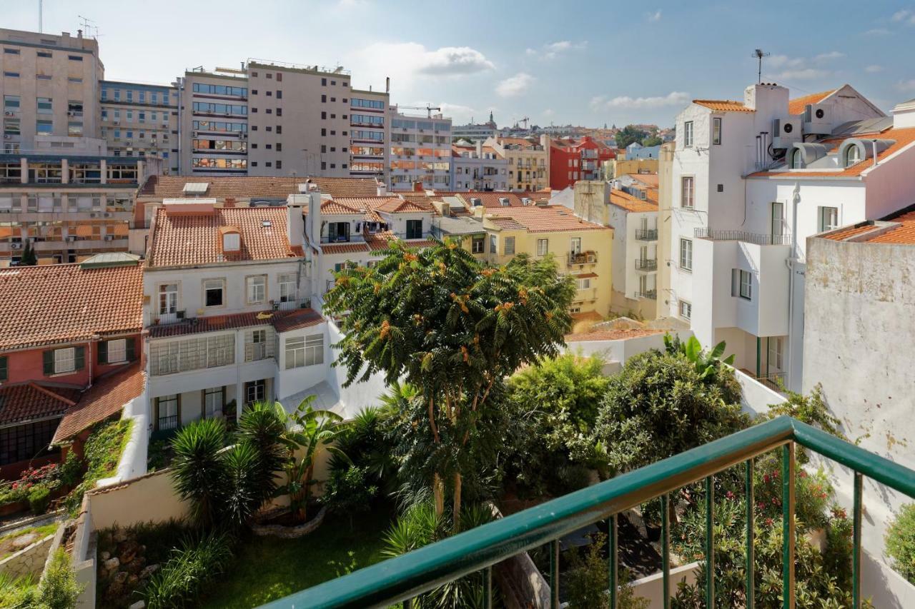 Boutique Chiado Duplex Apartment Lisbon Bagian luar foto