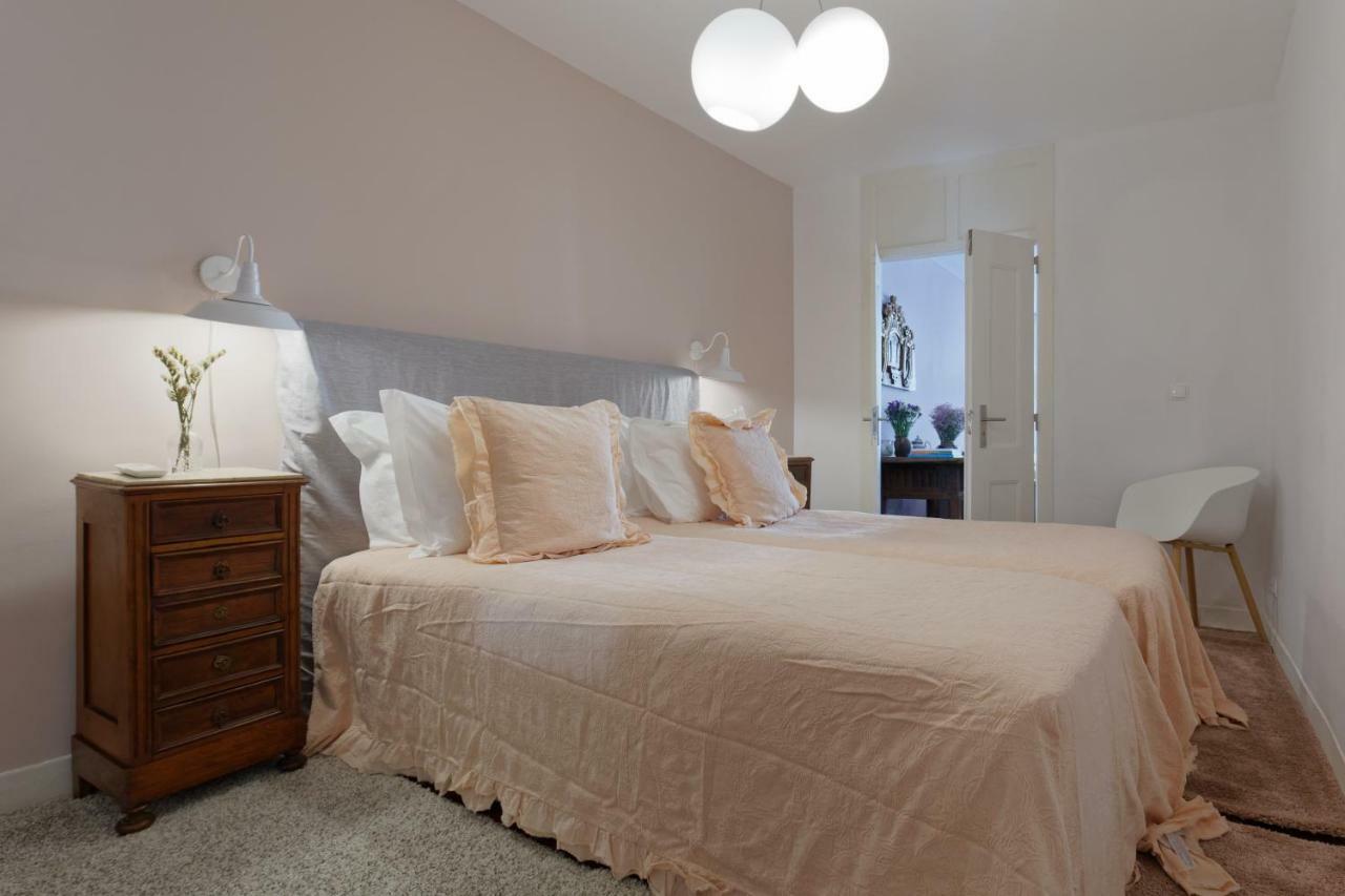Boutique Chiado Duplex Apartment Lisbon Bagian luar foto