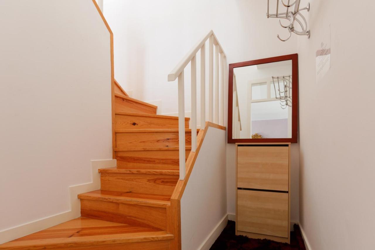 Boutique Chiado Duplex Apartment Lisbon Bagian luar foto